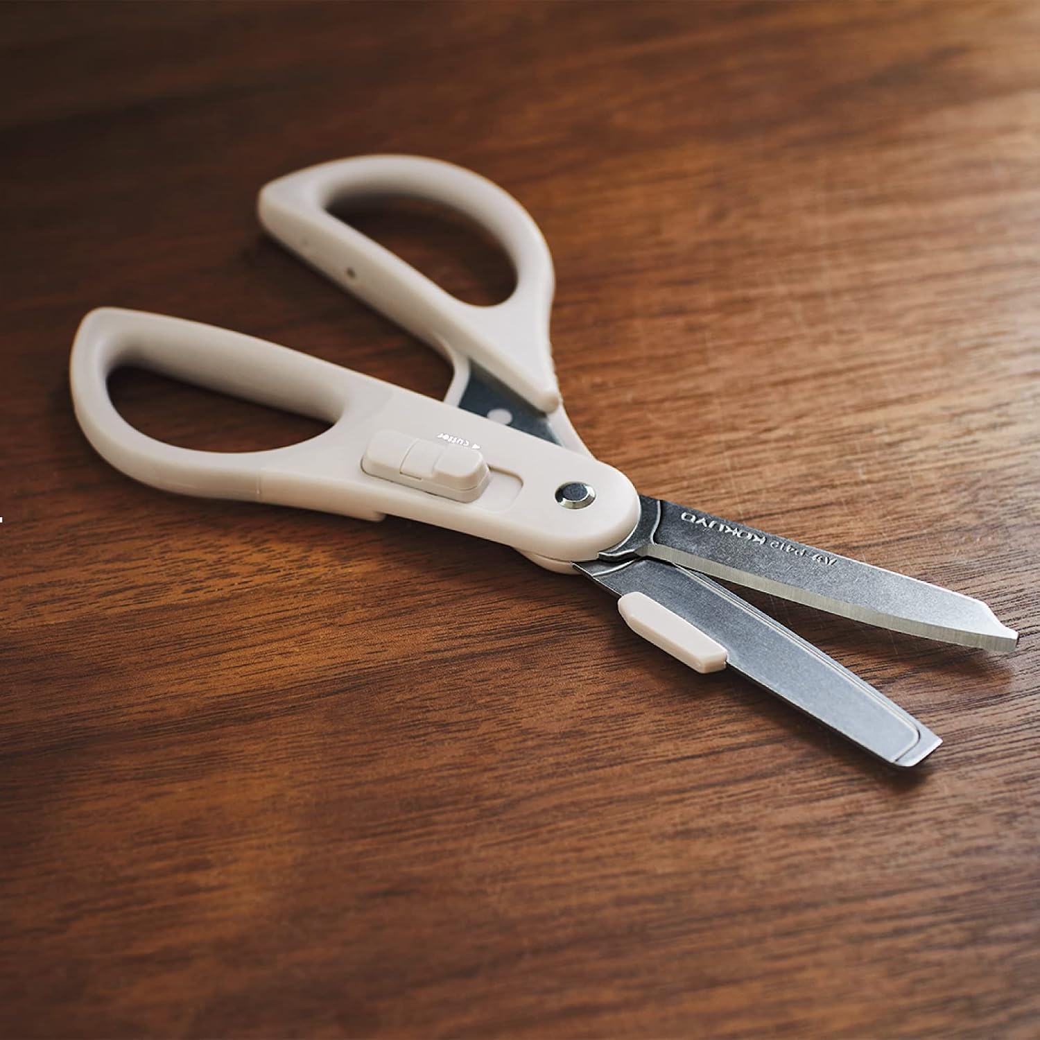 image:imageKOKUYO 2Way All Purpose Scissor HAKOAKE Heavy Duty Regular Size Travel Scissors Titanium Blade Multiple Purpose Craft Scissor Box Cutter for Office Travel and Home Black HASAPT412DOffwhite