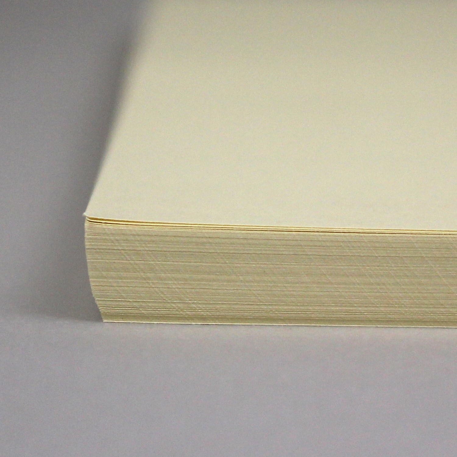 image:imageKokuyo A4 Colored KB Paper Paper Thickness 009 mm 64gsm 100 Sheets FSC Certified Blue Japan Import KBC139NBIvory